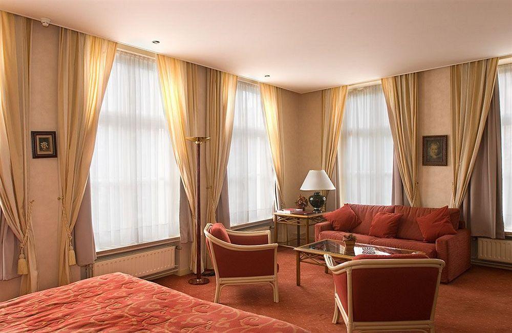 Hotel Duc De Bourgogne บรูจส์ ภายนอก รูปภาพ