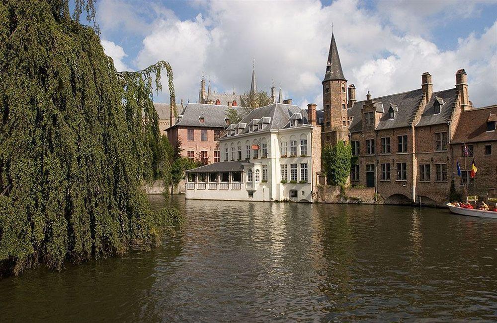 Hotel Duc De Bourgogne บรูจส์ ภายนอก รูปภาพ