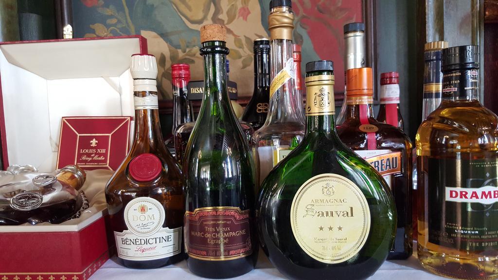 Hotel Duc De Bourgogne บรูจส์ ภายนอก รูปภาพ
