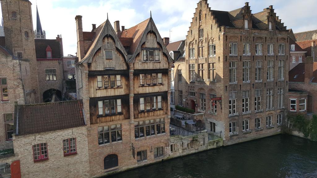 Hotel Duc De Bourgogne บรูจส์ ภายนอก รูปภาพ
