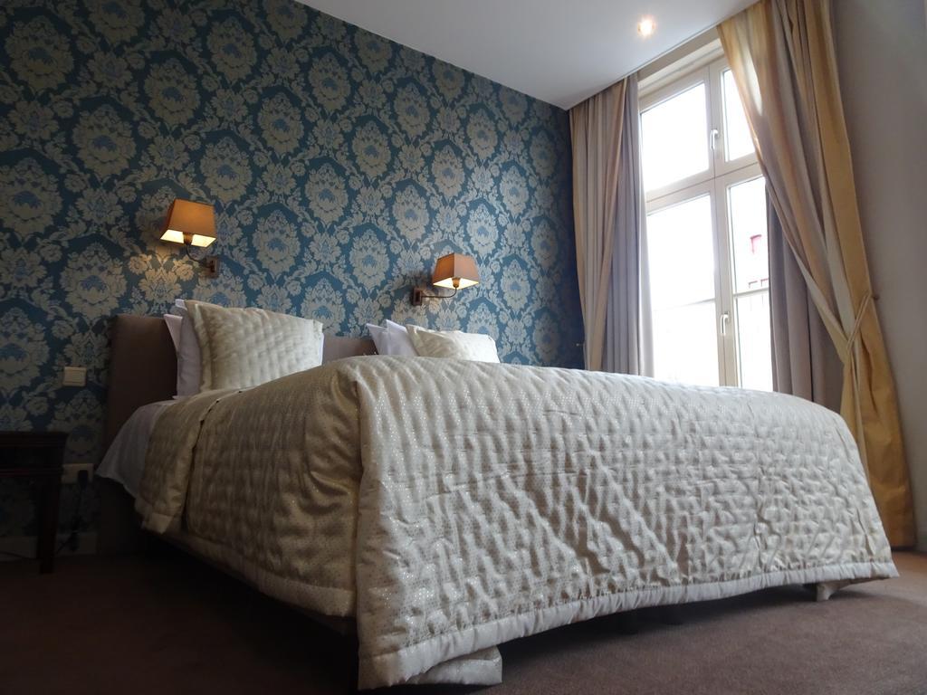Hotel Duc De Bourgogne บรูจส์ ภายนอก รูปภาพ