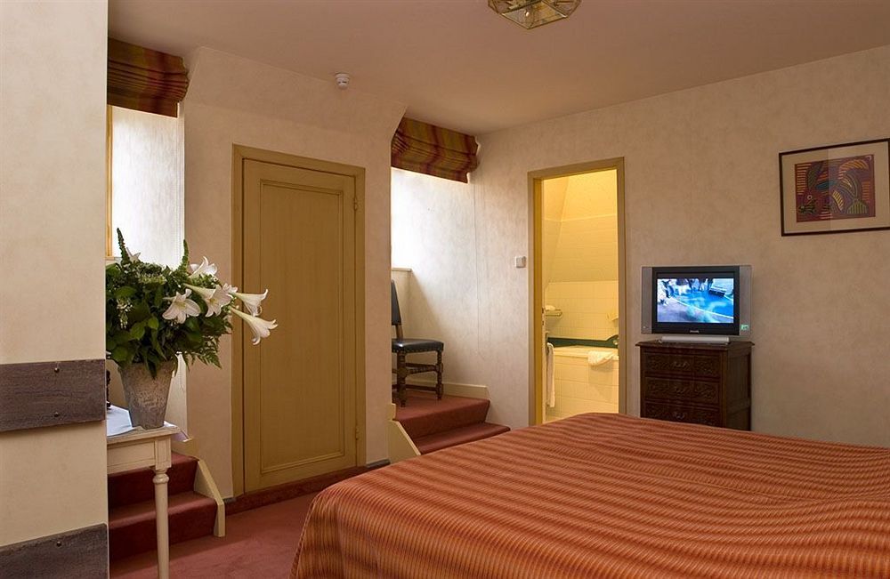 Hotel Duc De Bourgogne บรูจส์ ภายนอก รูปภาพ