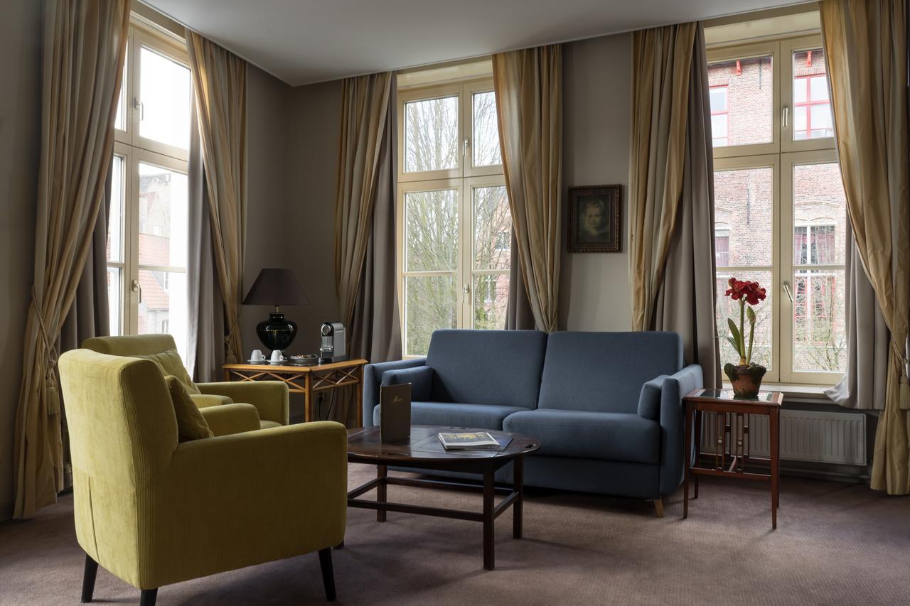 Hotel Duc De Bourgogne บรูจส์ ภายนอก รูปภาพ