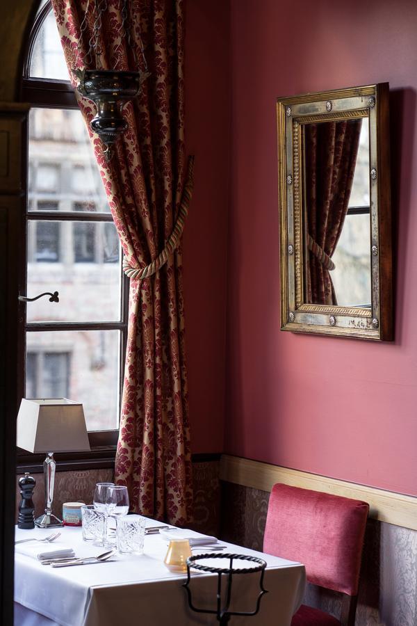 Hotel Duc De Bourgogne บรูจส์ ภายนอก รูปภาพ