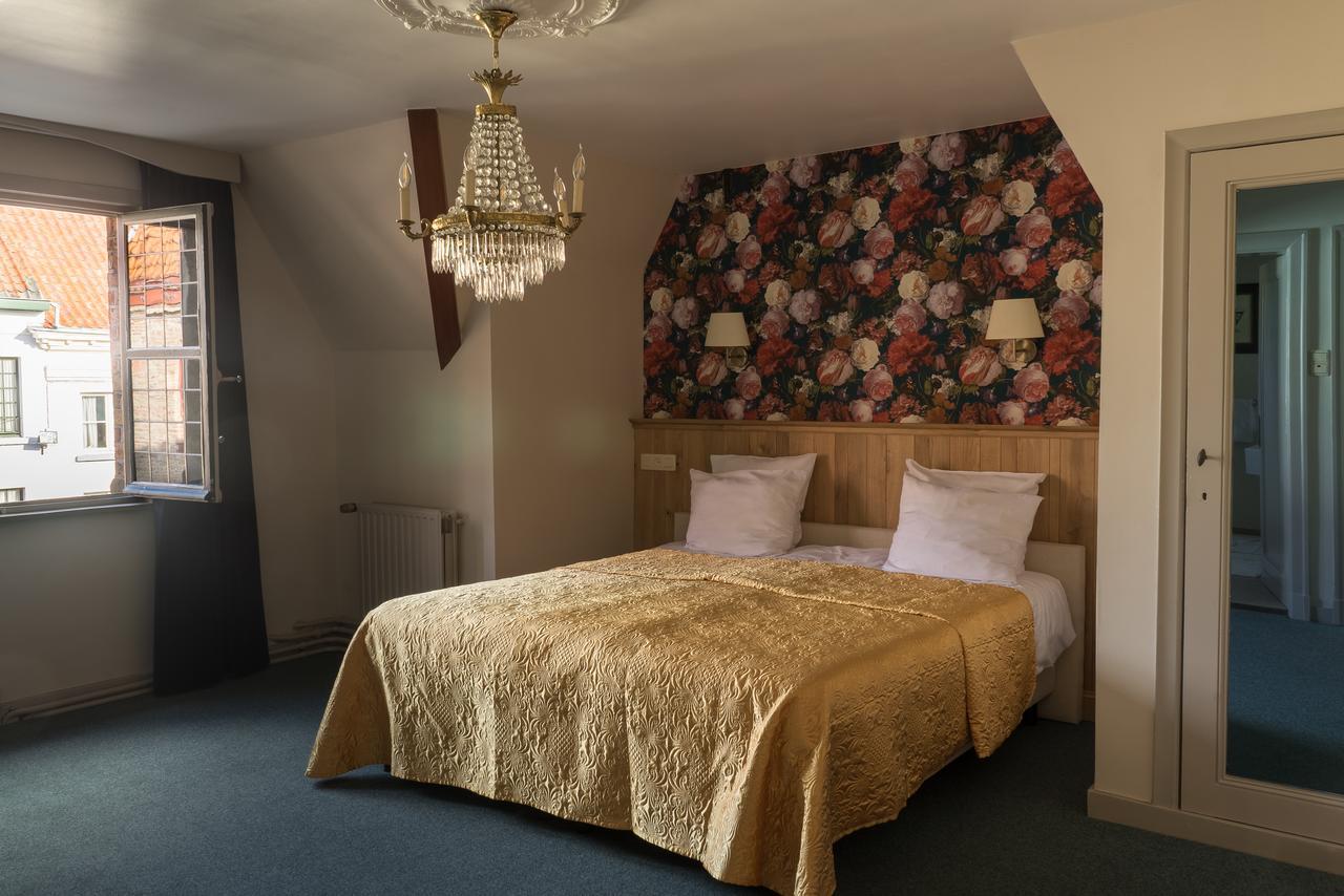 Hotel Duc De Bourgogne บรูจส์ ภายนอก รูปภาพ